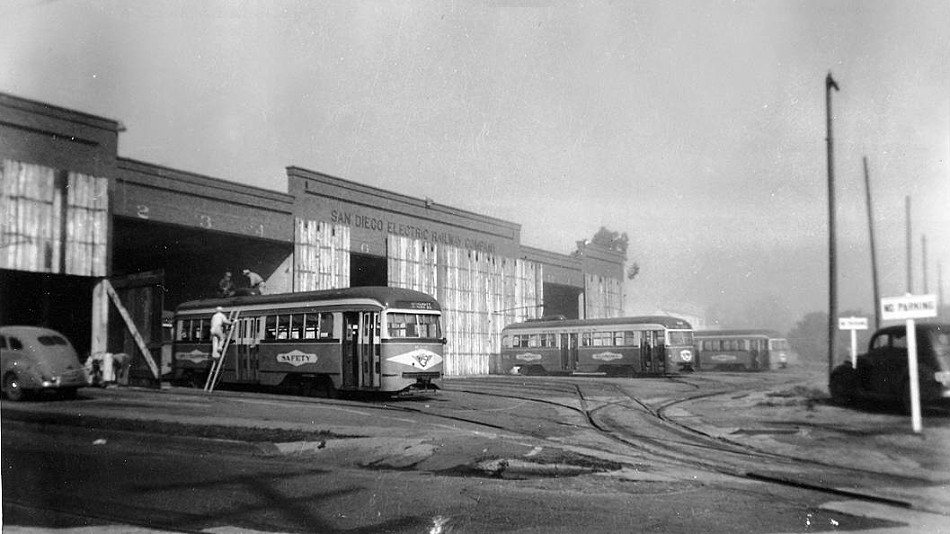 usr_m_san_misc_adamsave+carhouse_19500320_091_bv.jpg