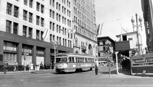 usr_m_san_pcc05xx_5th+broadway_009_bv.jpg