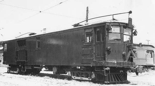 usr_m_sbm_boxmot116_sheboygan+car+barn_bklus_sheb30.jpg