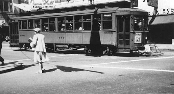 usr_m_sea_539_phinney-downtown_cd+bk_smer080.jpg