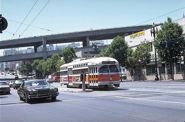 usr_m_sfo_1040l_market+gough_19790811_jt_sf076.jpg