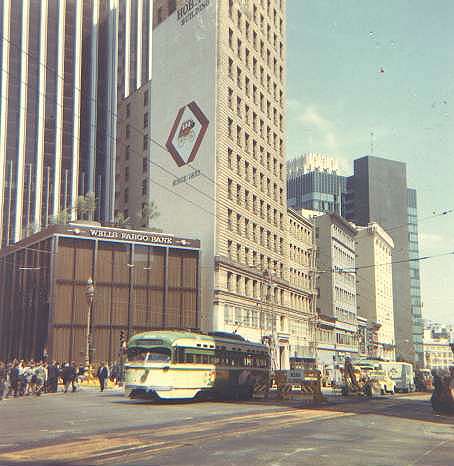 usr_m_sfo_11xx_market+montgomery+ob_rh+kj_sf215.jpg