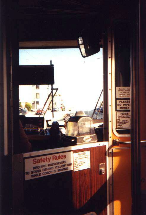 usr_m_sfo_12xx_interior_199111_kj_sf270.jpg