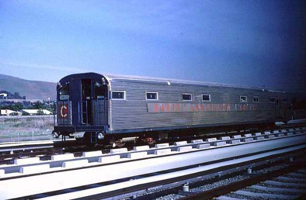 usr_m_sfo_bart'laboratorycar-c_sf112.jpg