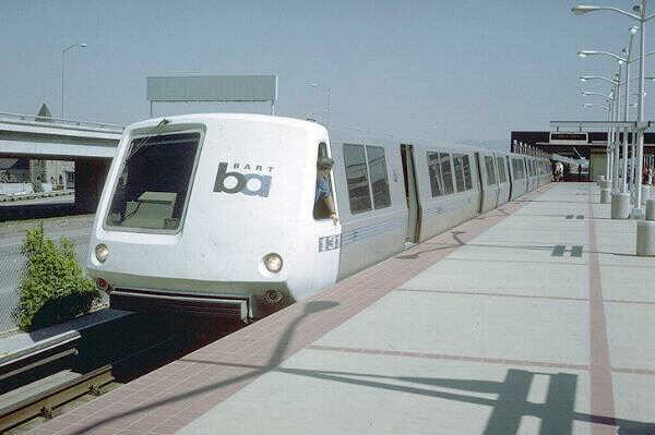 usr_m_sfo_bart131_sf090.jpg