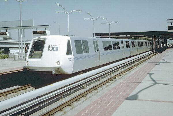 usr_m_sfo_bart245_sf109.jpg