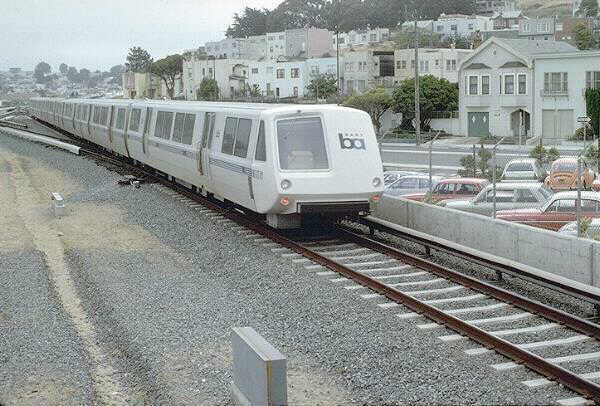 usr_m_sfo_bartxxx_sf100.jpg