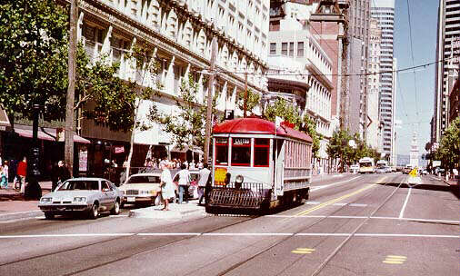 usr_m_sfo_car1_market+powell+ob_jimholl_sfv026.jpg