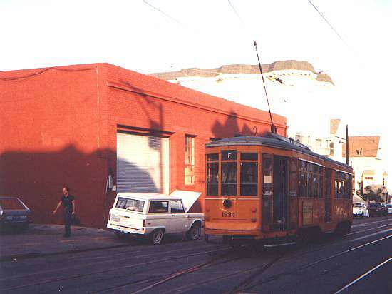 usr_m_sfo_milan1834_17th+hartford_199111_kj_sf263.jpg