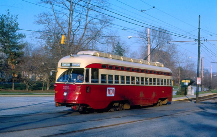 usr_m_cle_shrt_pcc_4665_lasttorontopccongreenroad_19800419_wjones.jpg