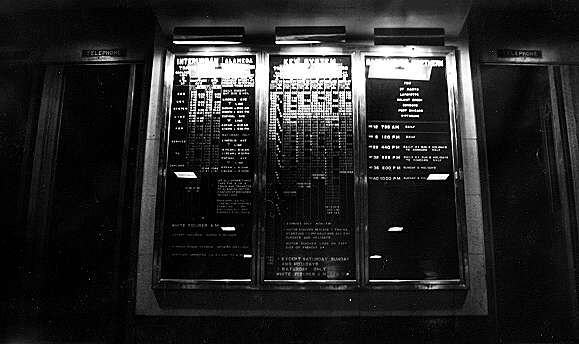 usr_m_sn_misc_eastbayterminal-departuresboard_normspaul_sn068.jpg
