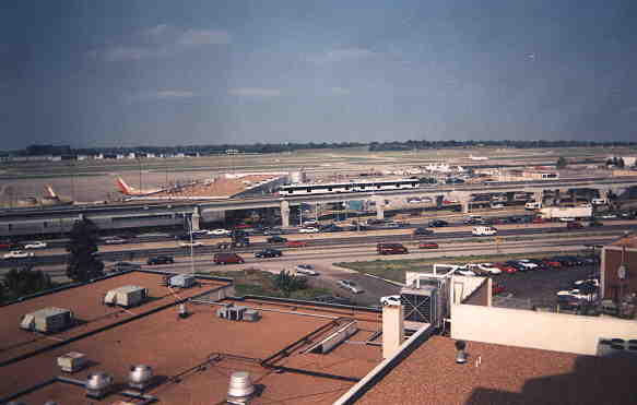 usr_m_stl_misc_viewofairportfromtrain_dvme_stl016.jpg