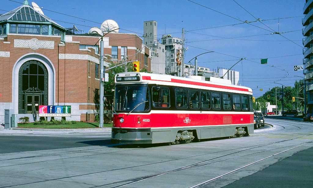 cnr_m_tor_clrv'4033_bathurst+lakeshore_20000725_jt_ttc497.jpg
