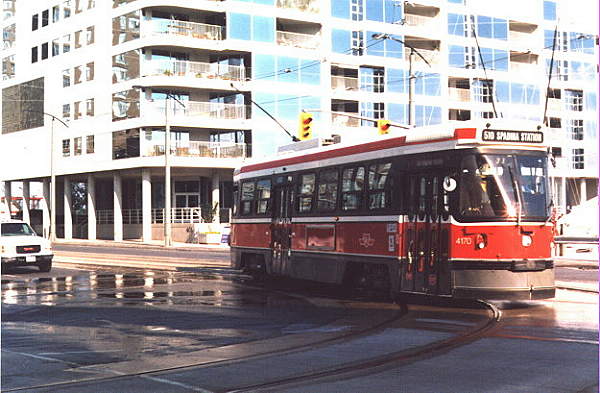 cnr_m_tor_clrv'4170_quay+spadina_199908_leroux_ttc207.jpg