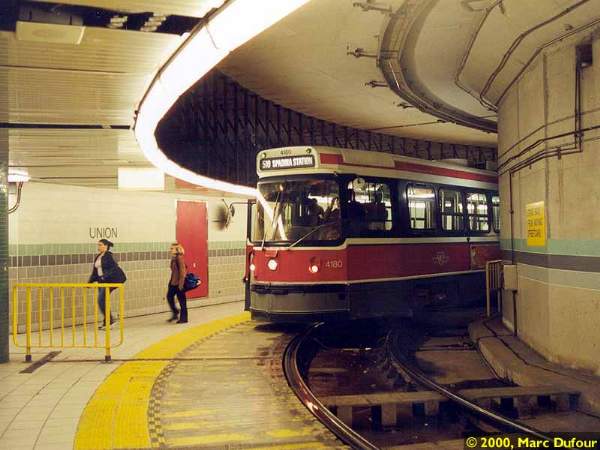 cnr_m_tor_clrv'4180_unionstation_2000_mdufour_ttc231.jpg