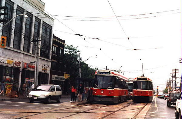 cnr_m_tor_clrv'xxxx_stclair+bathurst_199908_hleroux+gm_ttc218.jpg