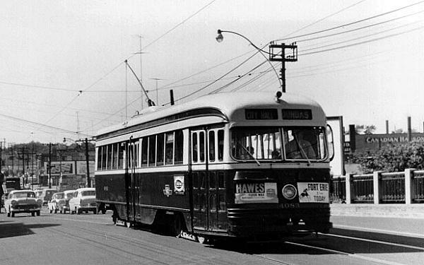 cnr_m_tor_pc40'4083_dundasline_bvolk_bvt028.jpg