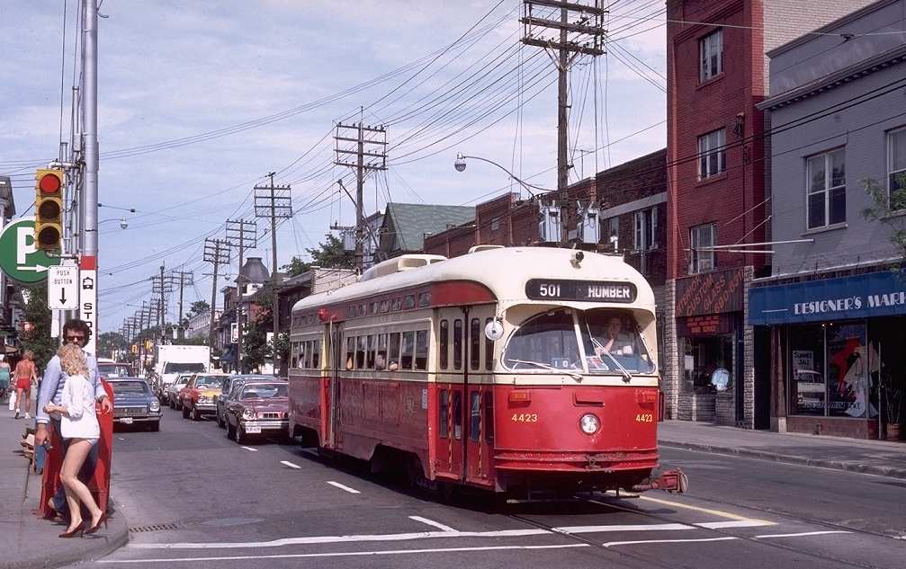cnr_m_tor_pc44'4423_queen+lee_19800714_jt+br_ttc059.jpg
