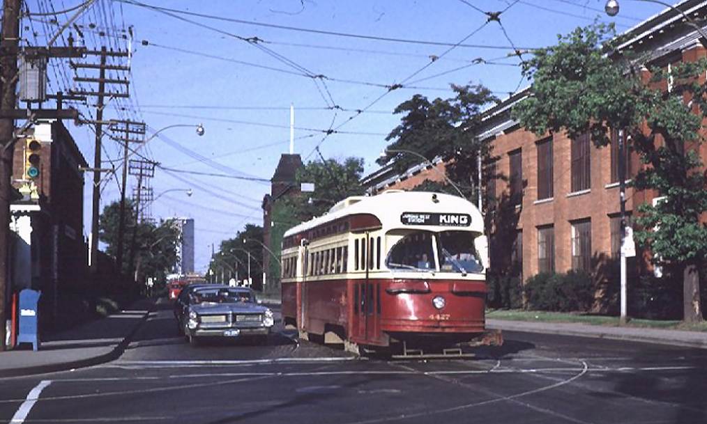 cnr_m_tor_pc44'4427_king+dufferin_19710626_jt+br_ttc064.jpg