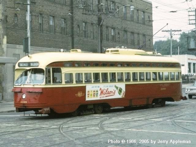 cnr_m_tor_pc44'4488_roncesvalles+queen_196608_japp_ttc453.jpg