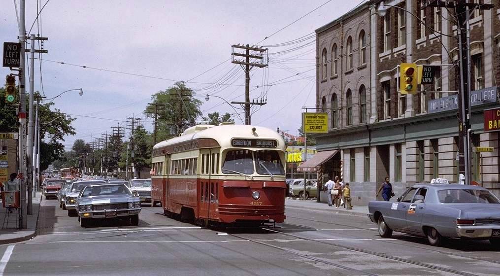 cnr_m_tor_pc45'4517_bathurst+bloor_19710626_jt_ttc529.jpg