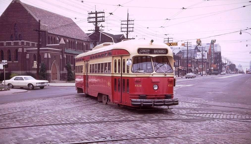 cnr_m_tor_pc45'4528_stclair+wychwood_19730626_jt_ttc556.jpg