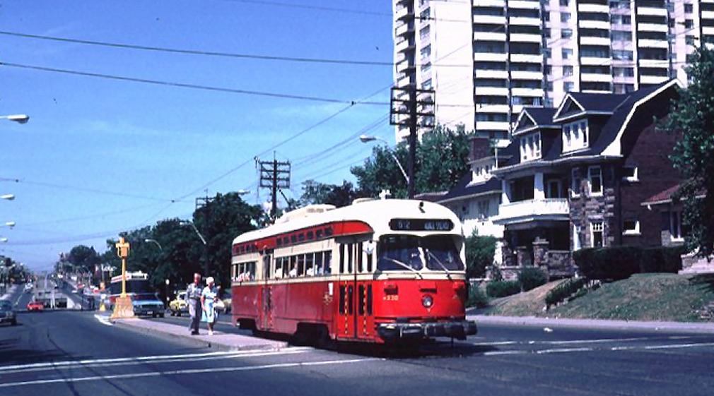 cnr_m_tor_pc45'4530_stclair+spadina_19800714_jt+br_ttc089.jpg