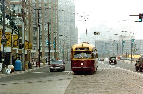 cnr_m_tor_pc45'45xx_queensquay+spadina_bvolk+tl_bvt136.jpg