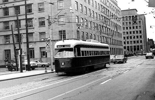 cnr_m_tor_pcbr'4702_queen+york_bvolk+gm_bvt079.jpg