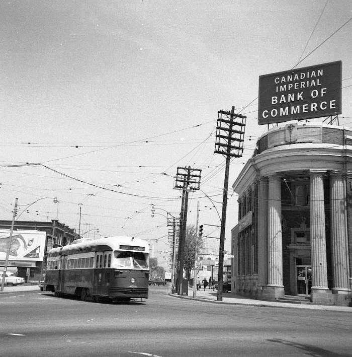 cnr_m_tor_pcbr'47xx_broadview+danforth_rhill-br_ttc369.jpg