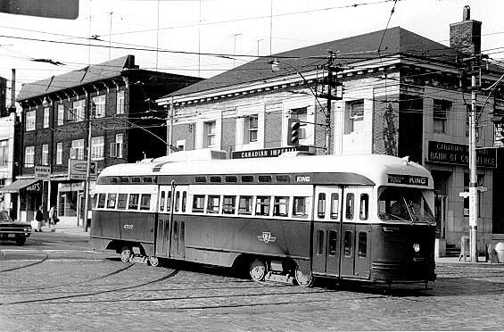 cnr_m_tor_pcbr'47xx_queen+roncesvalles_bvolk+tl_bvt081.jpg