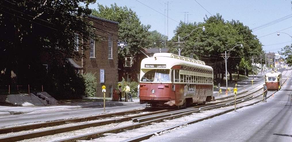 cnr_m_tor_pccl'4634_gerrard+hastings_19710622_jt_ttc514.jpg