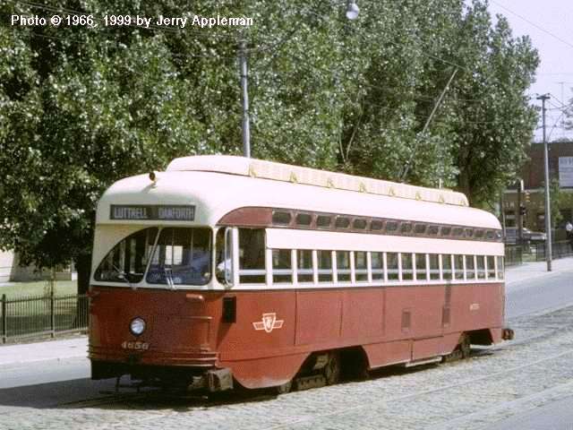 cnr_m_tor_pccl'4656_main+gerrard_196608_japp+tl_ttc202.jpg
