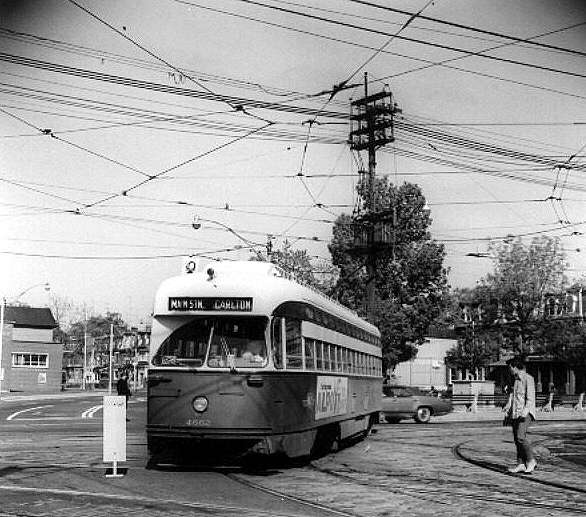 cnr_m_tor_pccl'4662_gerrard+parliament_rhill-br_ttc249.jpg