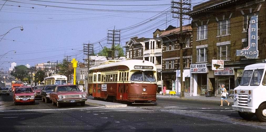 cnr_m_tor_pccv'4552_stclair+dufferin_19710628_jt+br_ttc092.jpg