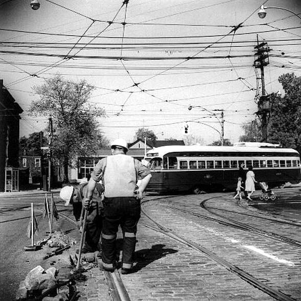 cnr_m_tor_pccv'455x_parliament+gerrard_rhill-br_ttc250.jpg