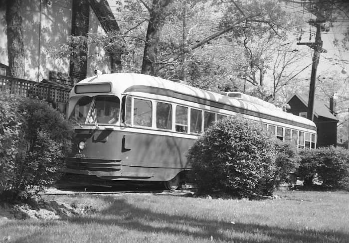 cnr_m_tor_pckc'4759_mooreparkloop_rhill-br_ttc371.jpg