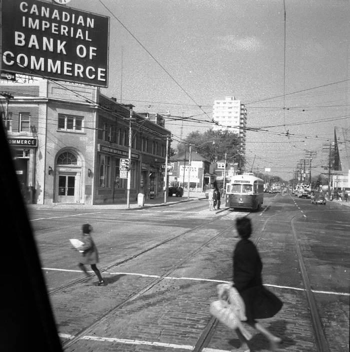 cnr_m_tor_pckc'475x_mtpleasant+eglinton_rhill-br_ttc376.jpg