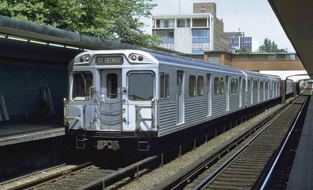 cnr_m_tor_subway'5439_rosedalestation_19710629_jt_ttc542.jpg