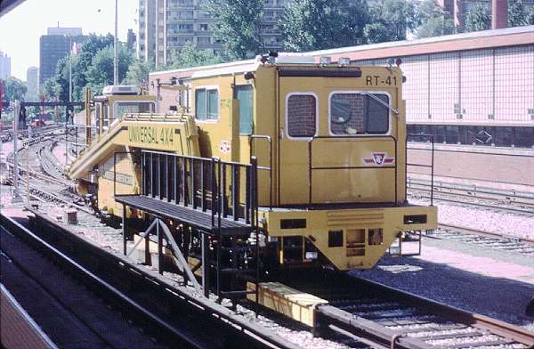 cnr_m_tor_subway'workrt41_davisville_langstaff_ttc303.jpg