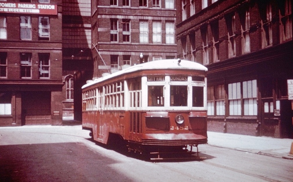 cnr_m_tor_witt'2482_city+hall+loop_19550612_jt_ttc505.jpg