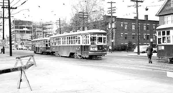 cnr_m_tor_witt'2998,witt'2783_yonge+berwick_195310_bvig_jwvt004.jpg