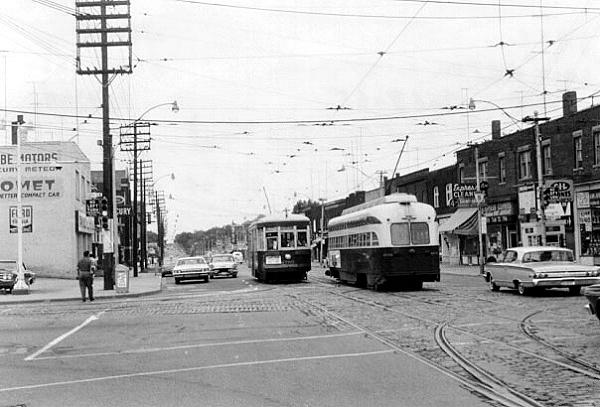 cnr_m_tor_witt'xxxx_bloor+dundas_bvolk_bvt066.jpg