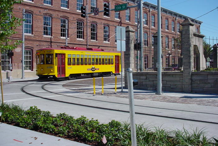 usr_m_tpastp_428_8thave+ybor+square_lewshap_tampa062.jpg