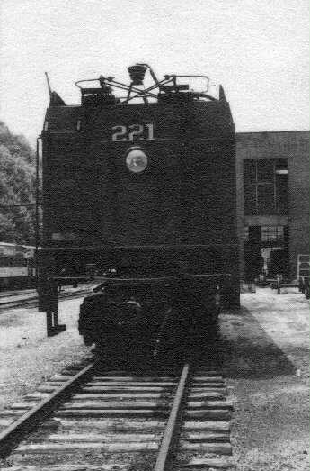 usr_m_vgn_el2b'221_budlaws_vgn02.jpg