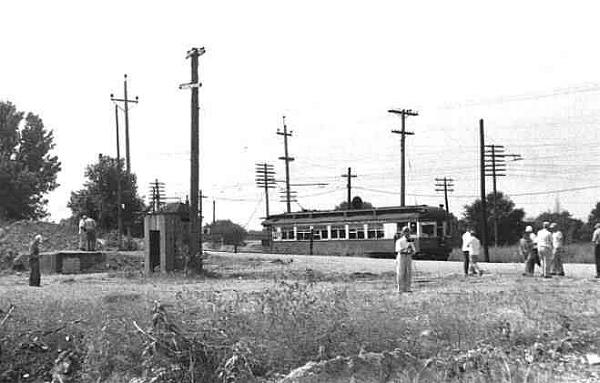 usr_m_wcfn_102_waterloo-ic+interchange_195307_dmewhin_wcfn011.jpg