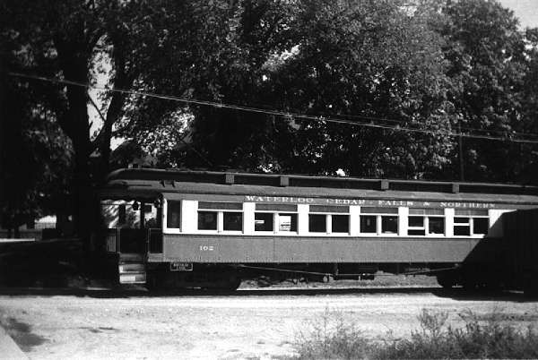 usr_m_wcfn_102_waverly_dmewhin_wcfn081.jpg