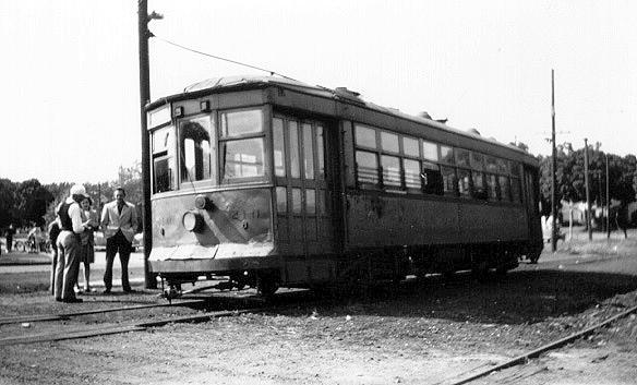 usr_m_wcfn_210_cedar+falls_19450916_dr+bv_wcfn029.jpg