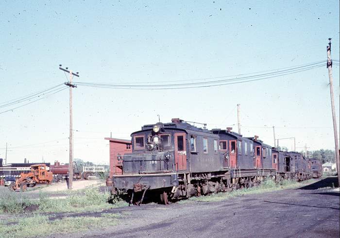 usr_m_wcfn_frt'186_waterloo_1957_jdevore_wcfn091.jpg