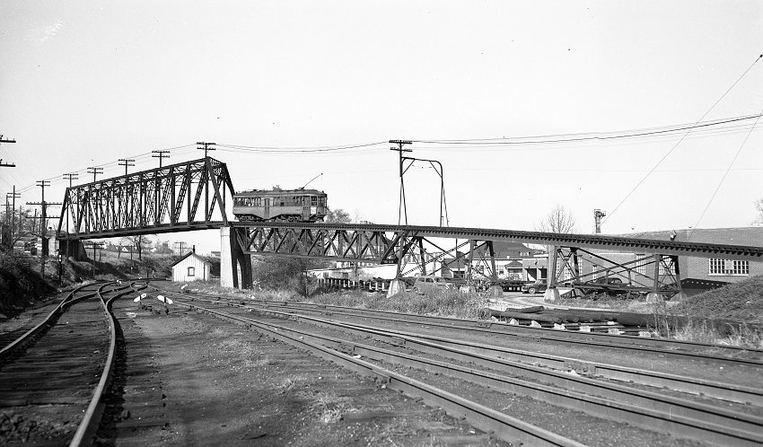 usr_m_westpenn_703_uniontowntrestle-near+jordan+wye_19491107_bv_wpenn121.jpg